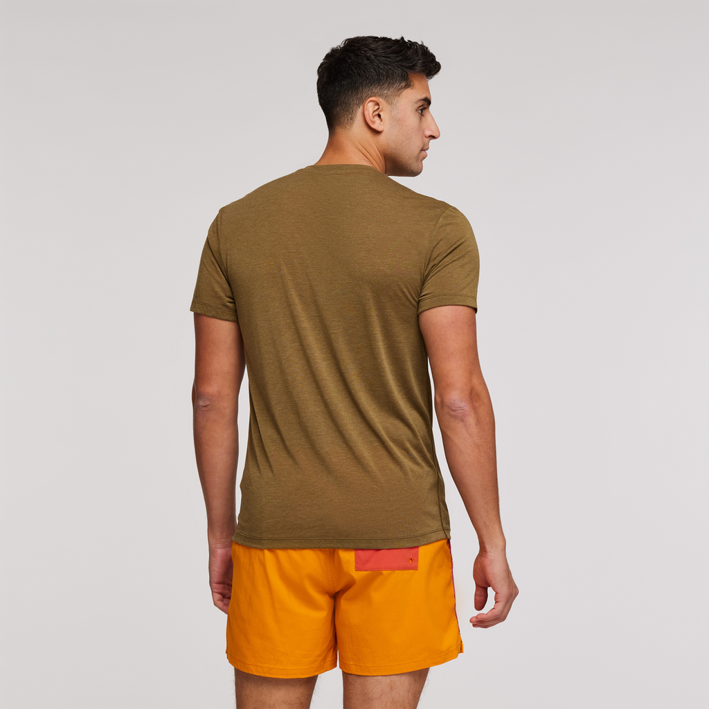 Paseo Travel Pocket T-Shirt - Men's, Oak, Model Munther