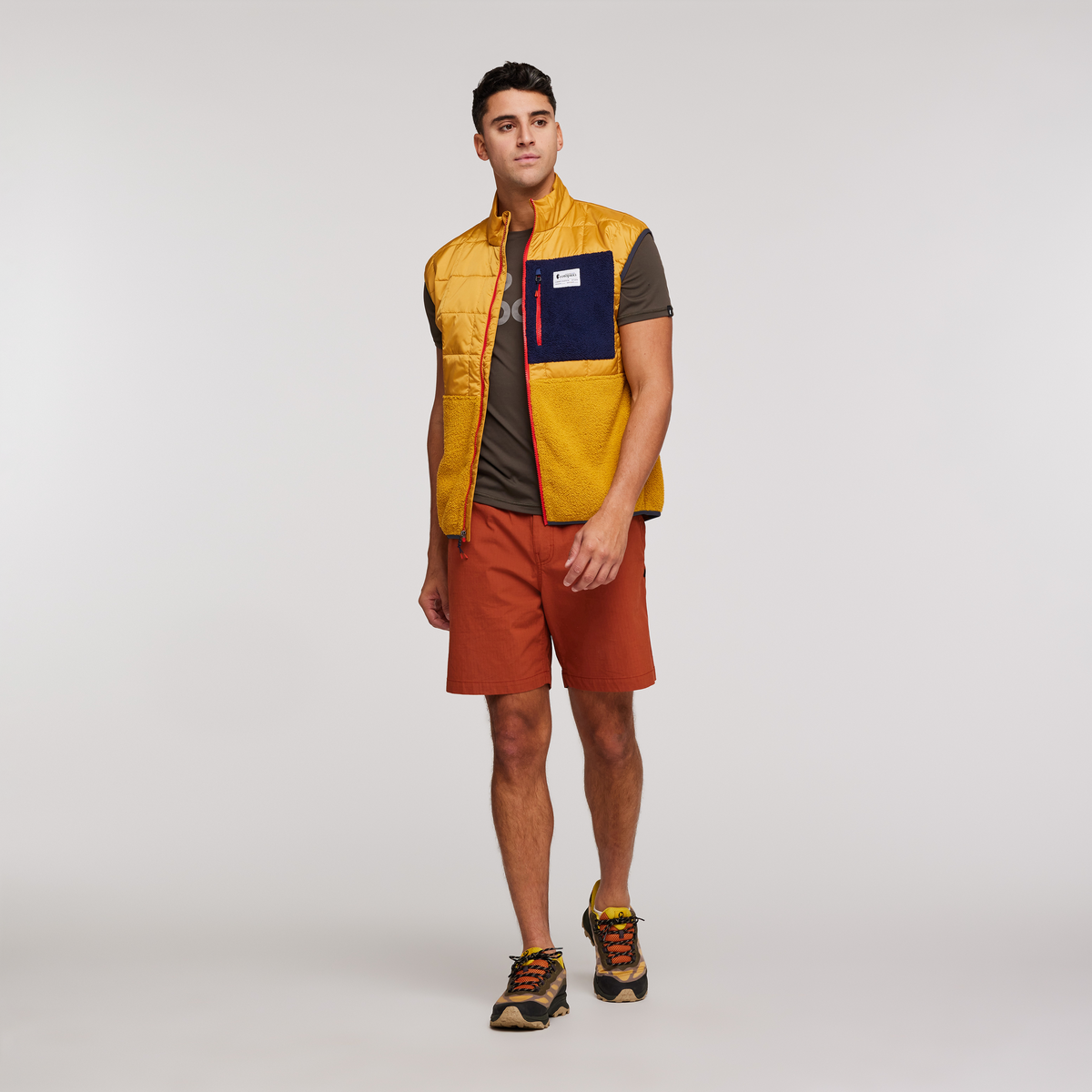 Trico Hybrid Vest - Men's, Amber/Amber, Model Munther