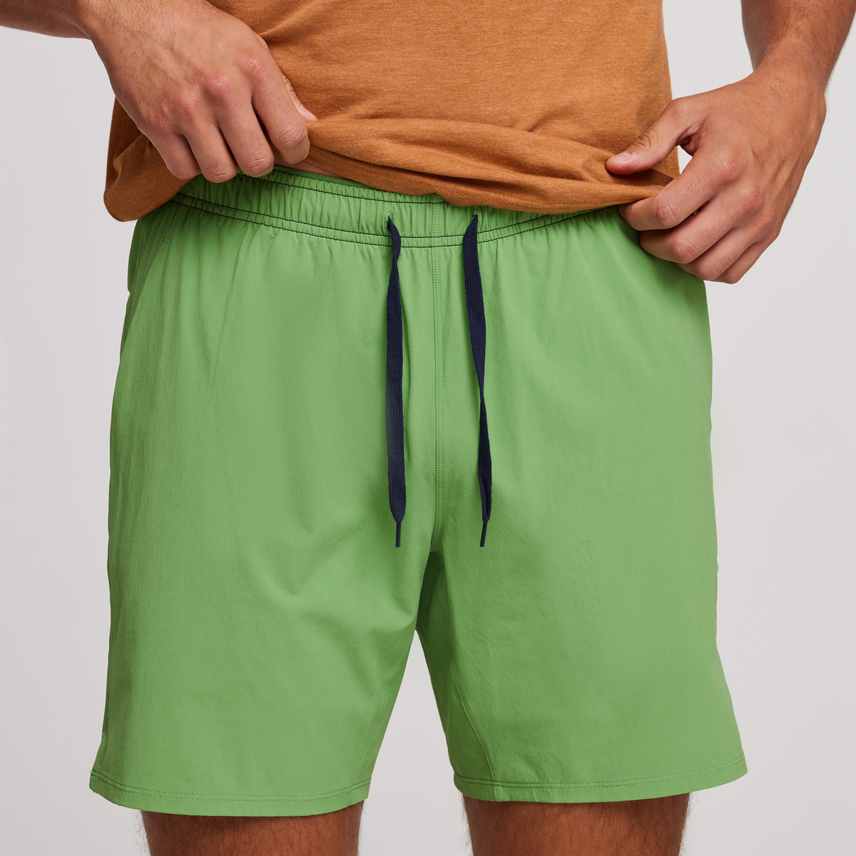 Valle Active Short - Men's, Kelp, Model Munther