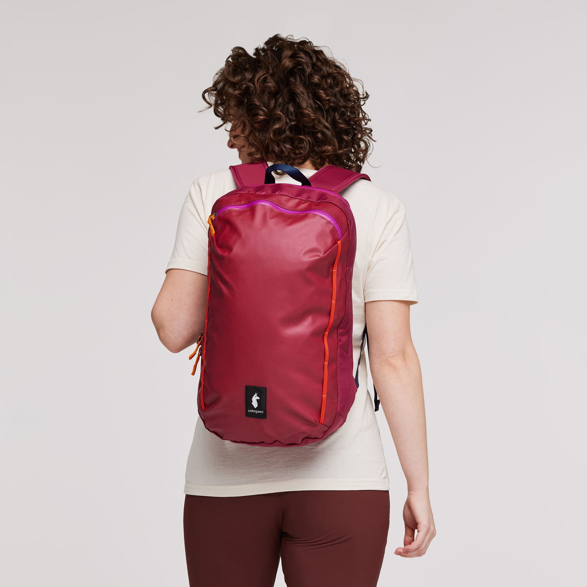 Vaya 18L Backpack - Cada Día, Detail Lifestyle