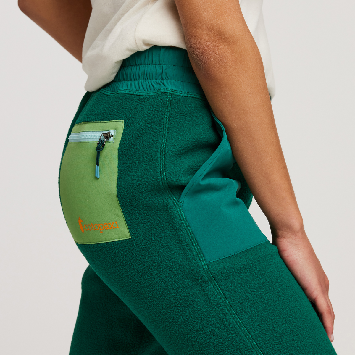 Abrazo Fleece Jogger - Women's, Greenery, Model London