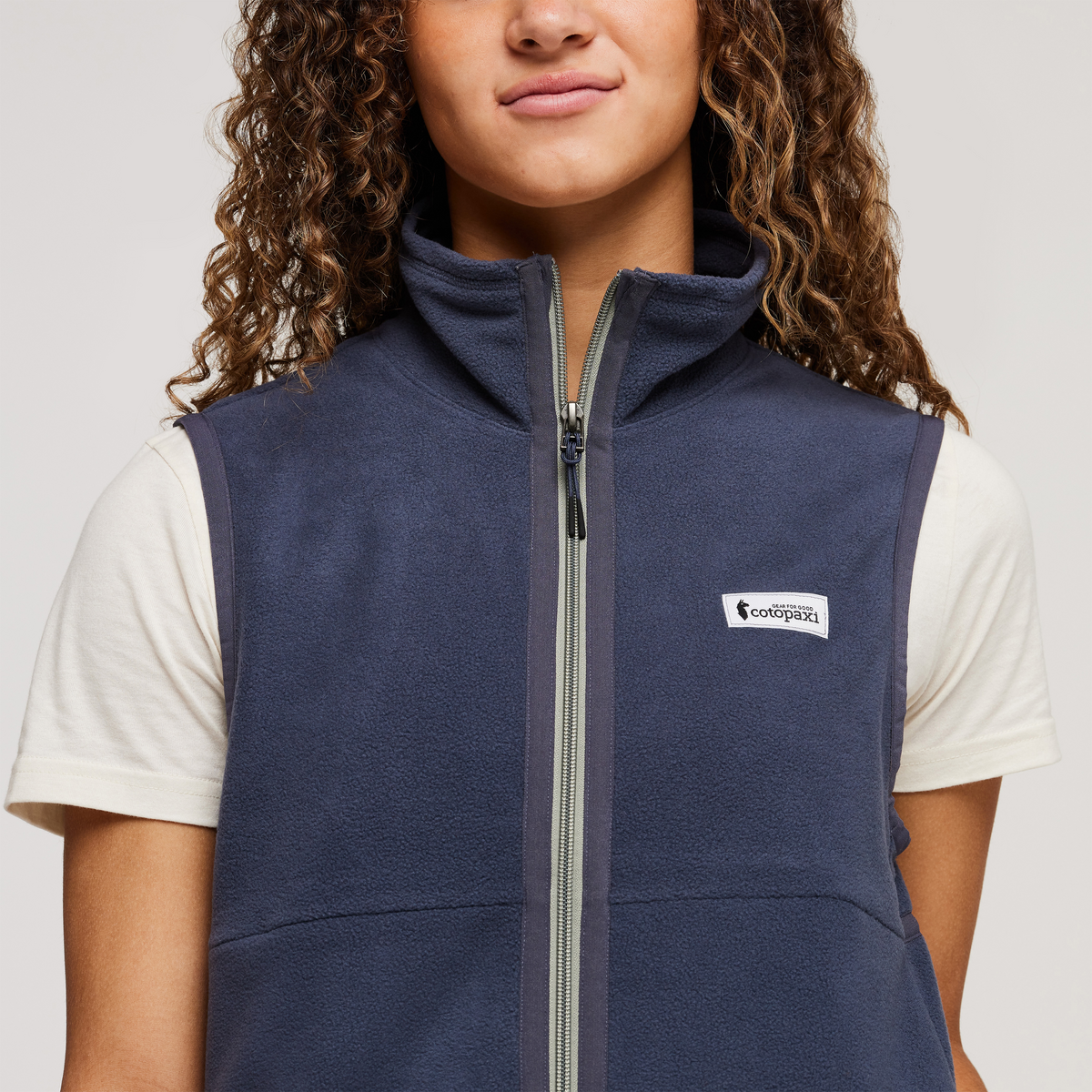 Amado Fleece Vest - Women's, Graphite, Model London