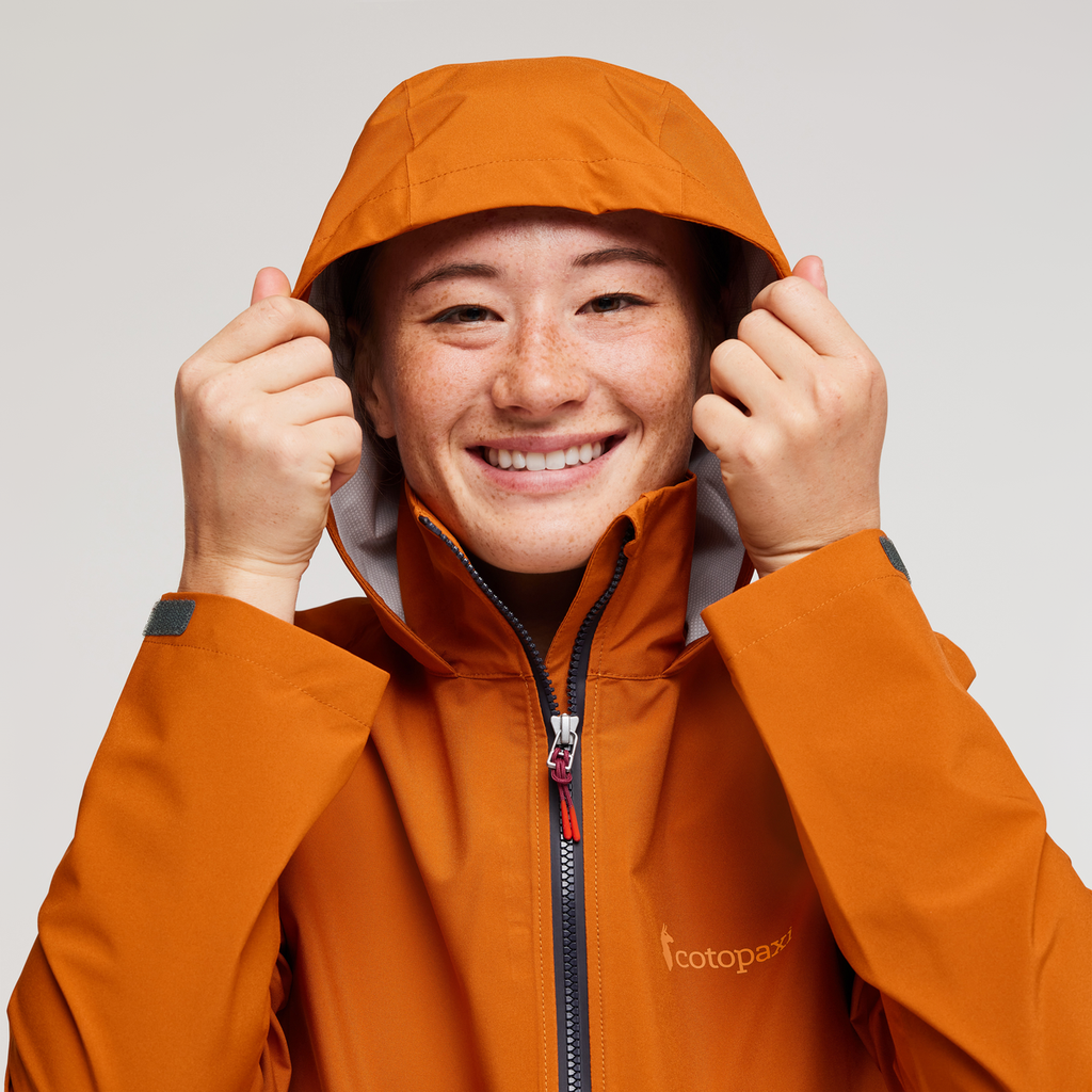 Cielo Rain Trench - Women's, Mezcal, Model Aya