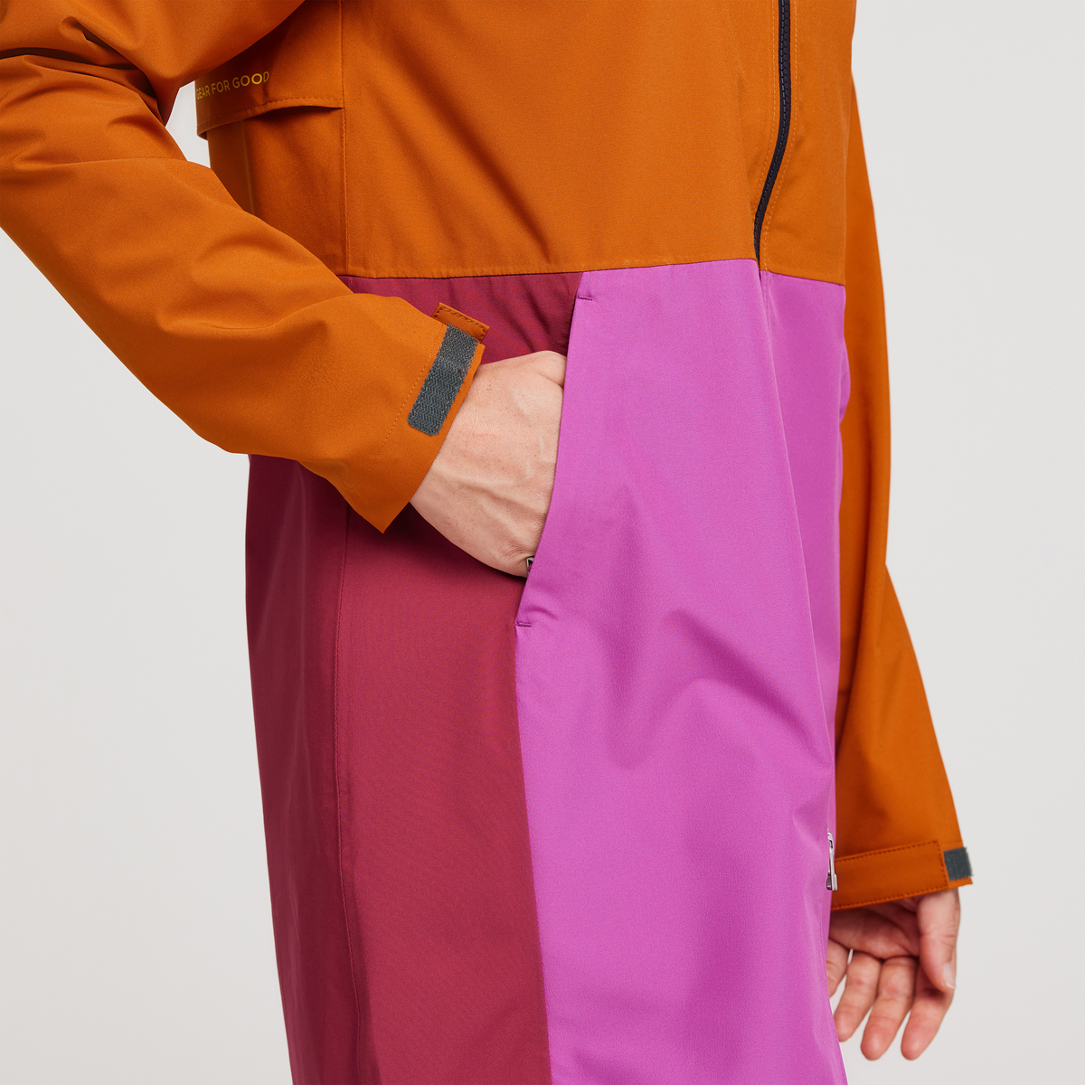 Cielo Rain Trench - Women's, Mezcal, Model Aya