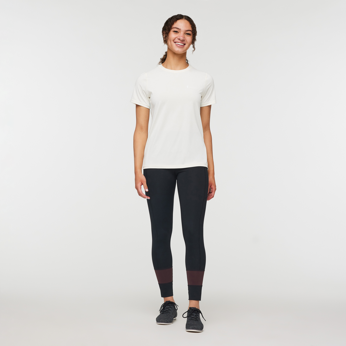 Fino Tech Tee - Women's, Bone, Model London