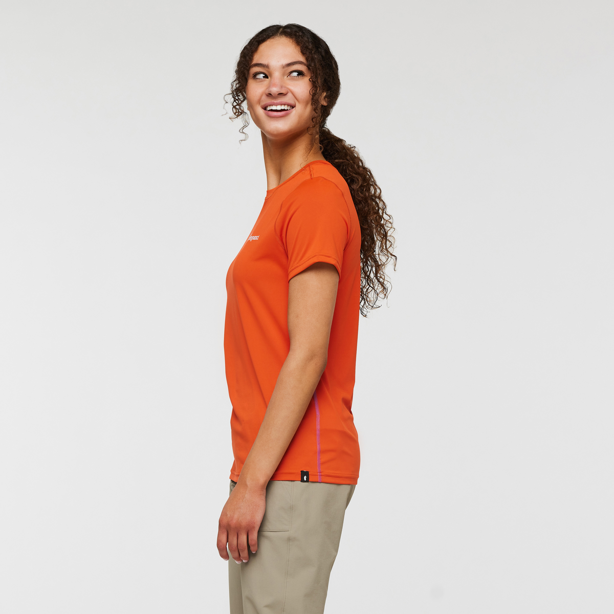 Fino Tech Tee - Women's, Canyon, Model London