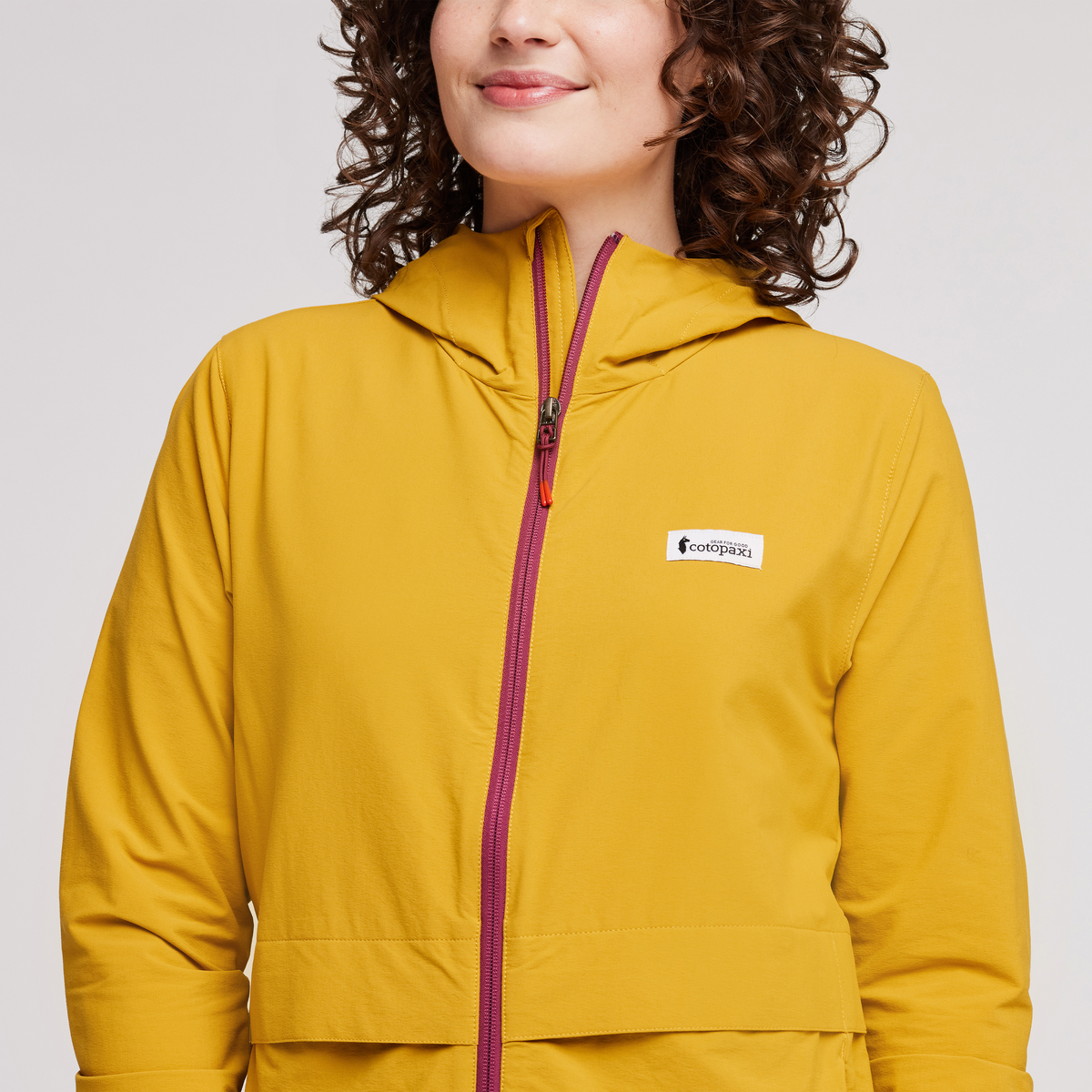 Viento Travel Jacket - Women's, Amber, Model Courtney
