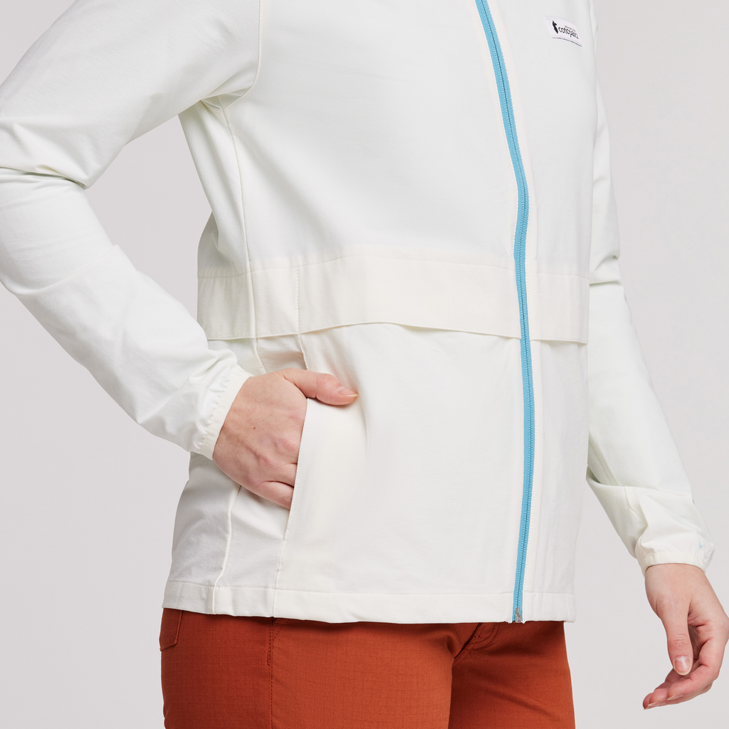 Viento Travel Jacket - Women's, Bone, Model Courtney