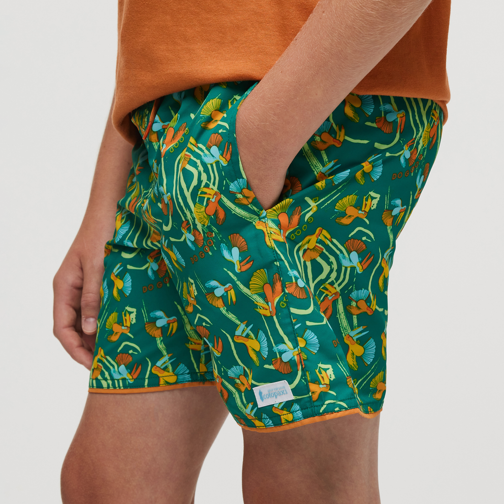 Cocodrilo Short - Boys' Print, Tucan Verde, Model Dax
