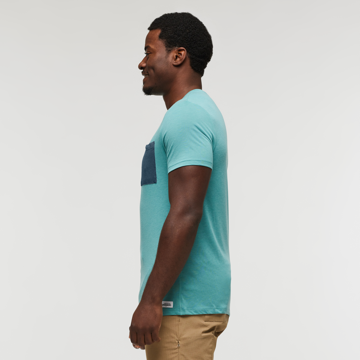 Paseo Travel Pocket T-Shirt - Men's, Coastal, Model Jeremy