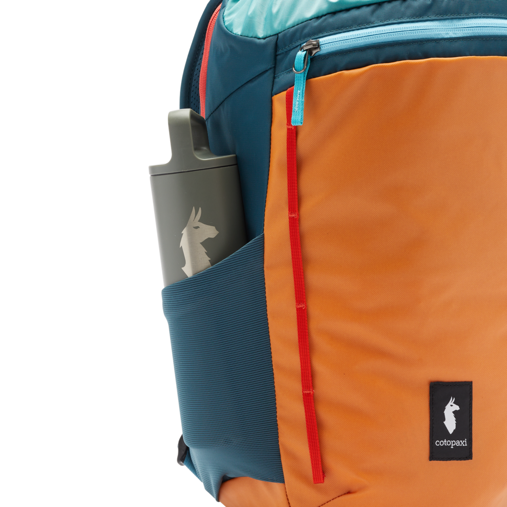 Moda 20L Backpack - Cada Día, Tamarindo/Abyss