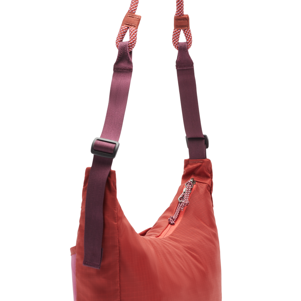 Trozo 8L Shoulder Bag - Cada Día, Magma/Sangria
