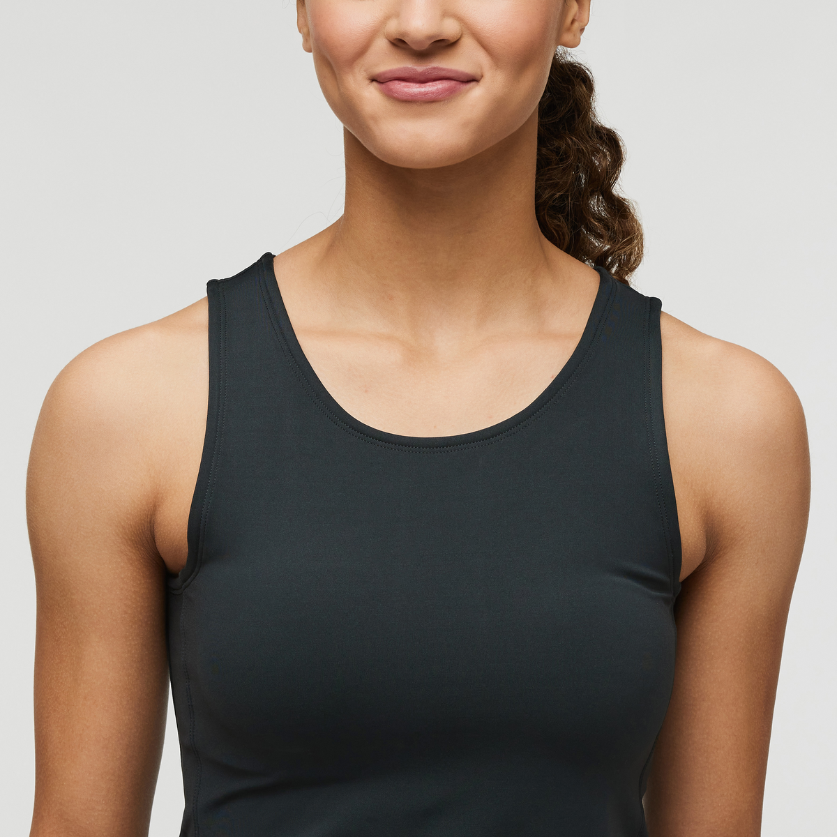 Muevo Tank - Women's, Cotopaxi Black, Model London