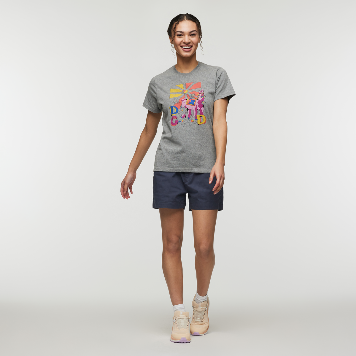 Pompones Do Good T-Shirt - Women's, Heather Grey, Model London