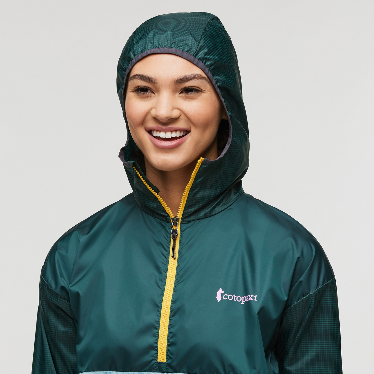 Teca Half-Zip Windbreaker - Women's, Super Food, Model London