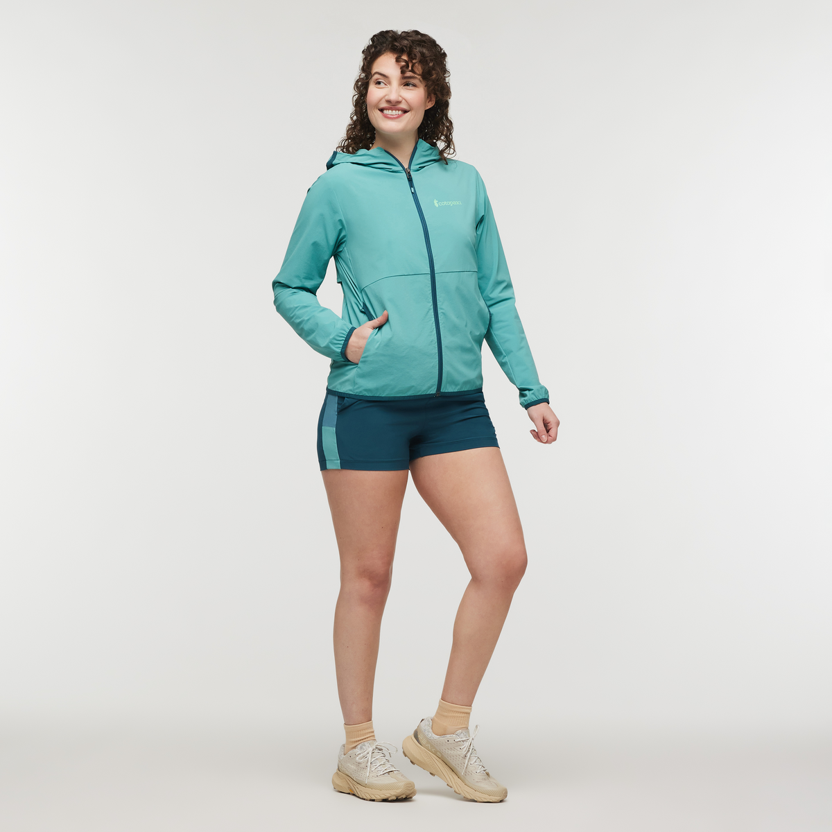 Vuelta Performance Windbreaker Jacket - Women's, Coastal, Model Courtney