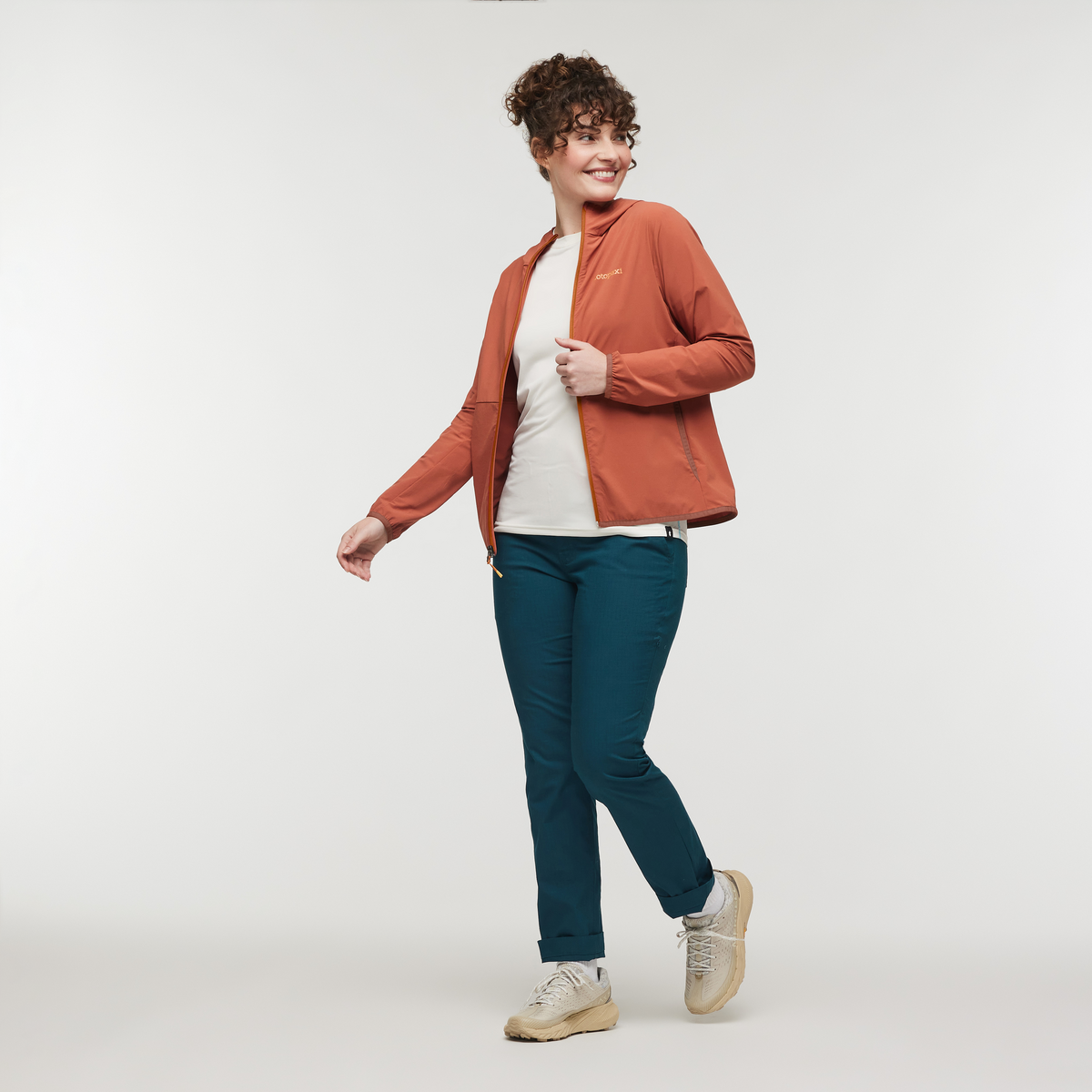 Vuelta Performance Windbreaker Jacket - Women's, Faded Brick, Model Courtney