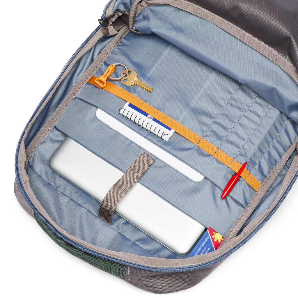 Chiquillo 26L Daypack - Cada Día, Cinder, Detail