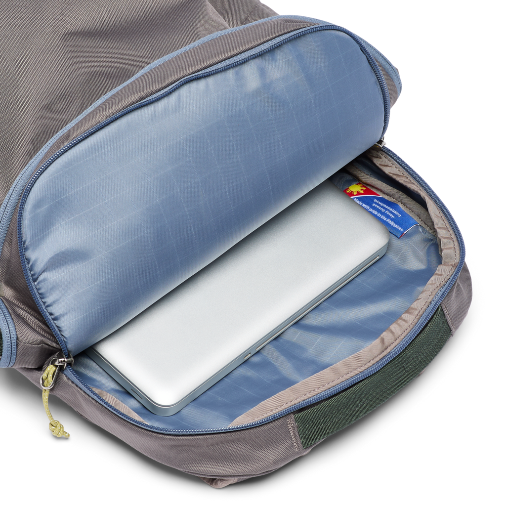 Chiquillo 30L Backpack - Cada Día, Cinder