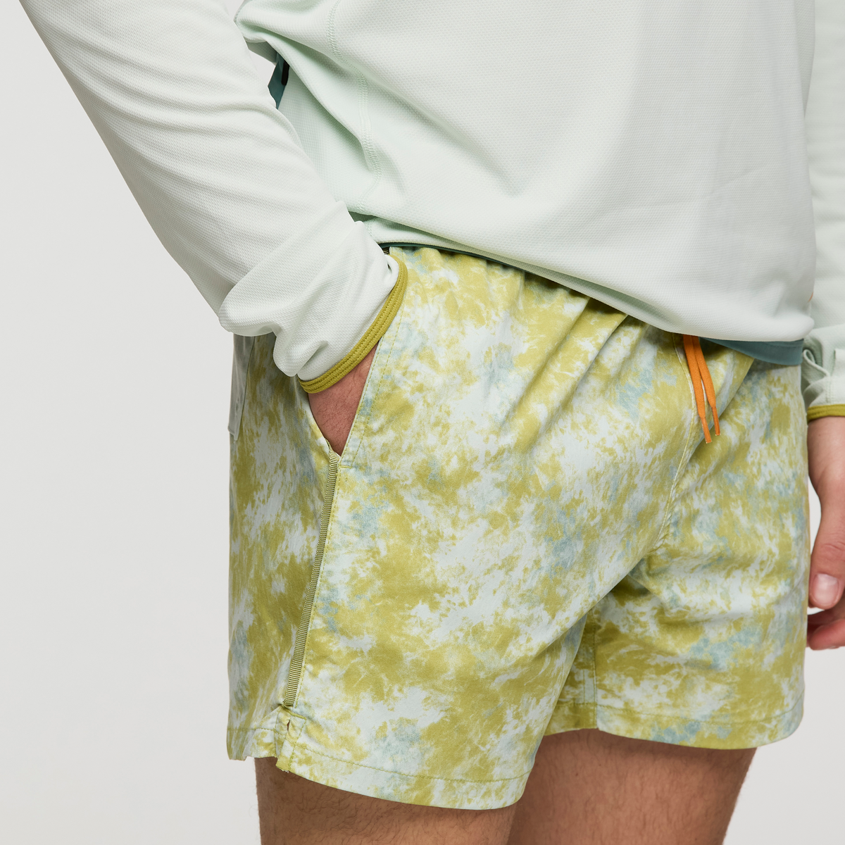 Brinco 5 Inch Short - Print - Men's, Galactic Lemongrass, Model Maxwell