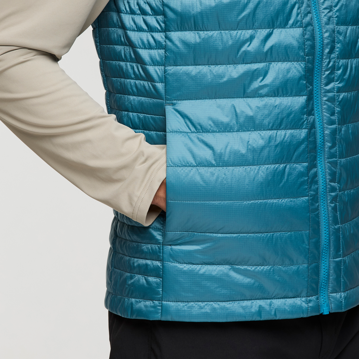 Capa Insulated Vest - Men's, Drizzle, Model Jackson