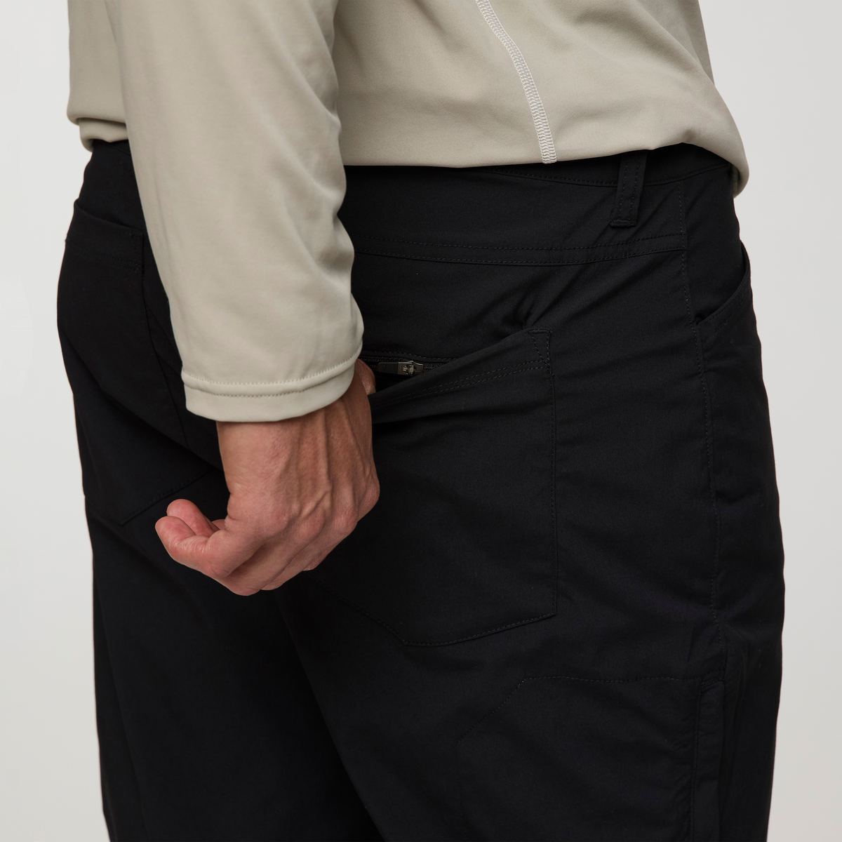 Coraje Tech Pant, Black, Model Jackson