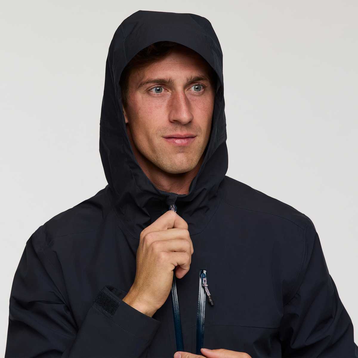 Impermeo 3L Hooded Shell Jacket - Men's, Carbon, Model Jackson