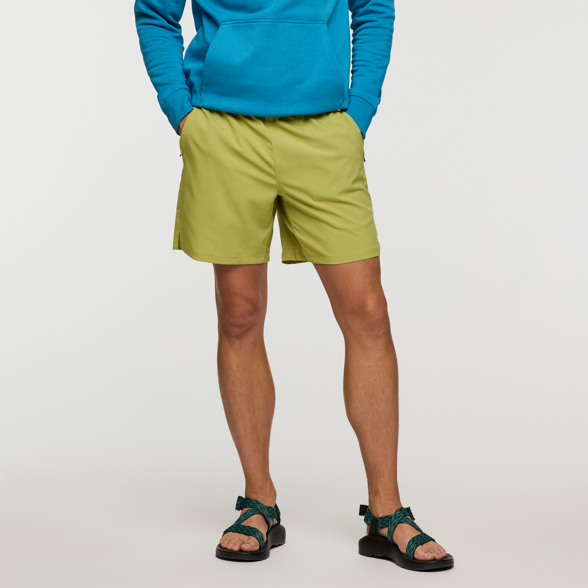 Persisto Tech Short, Lemongrass, Model Jackson
