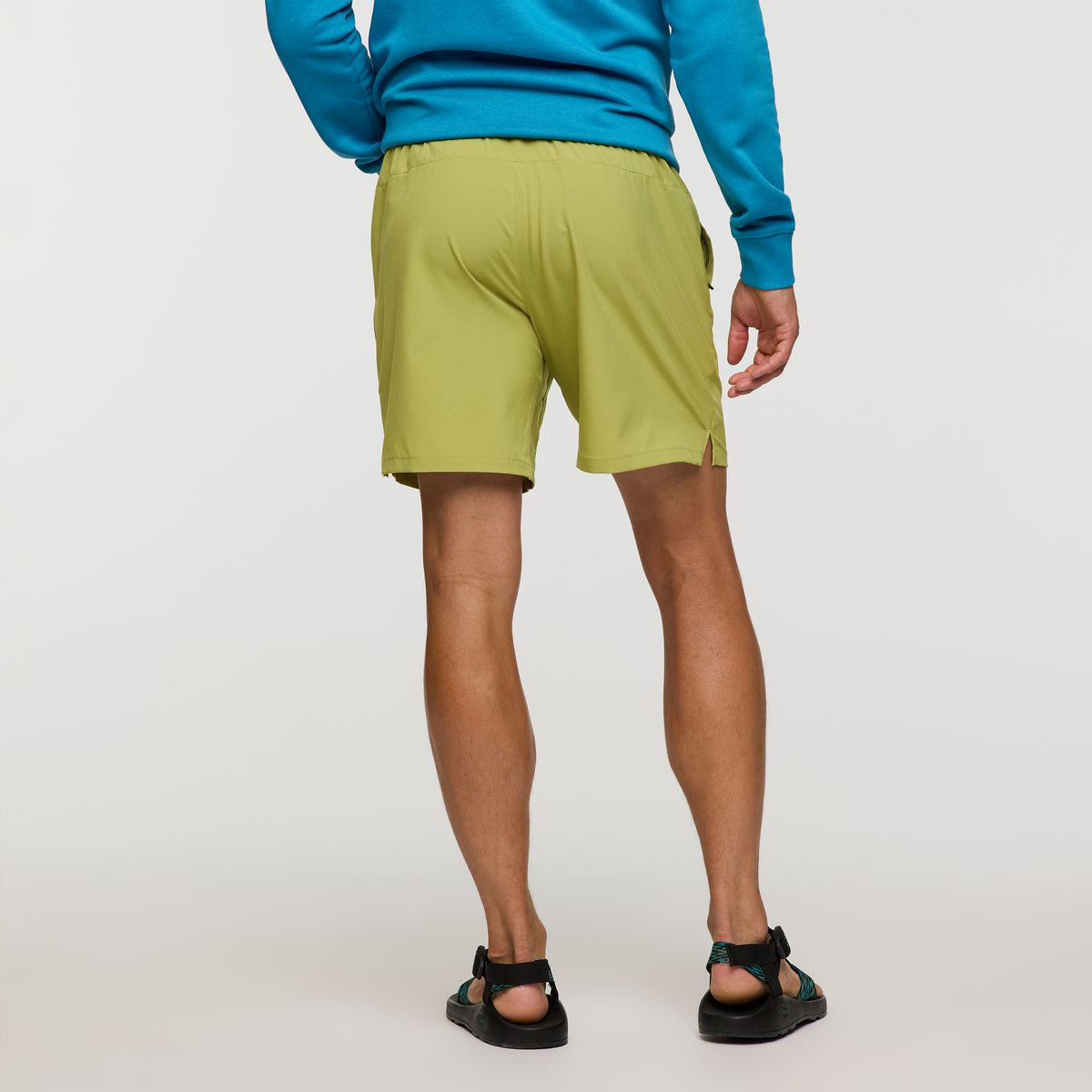 Persisto Tech Short, Lemongrass, Model Jackson