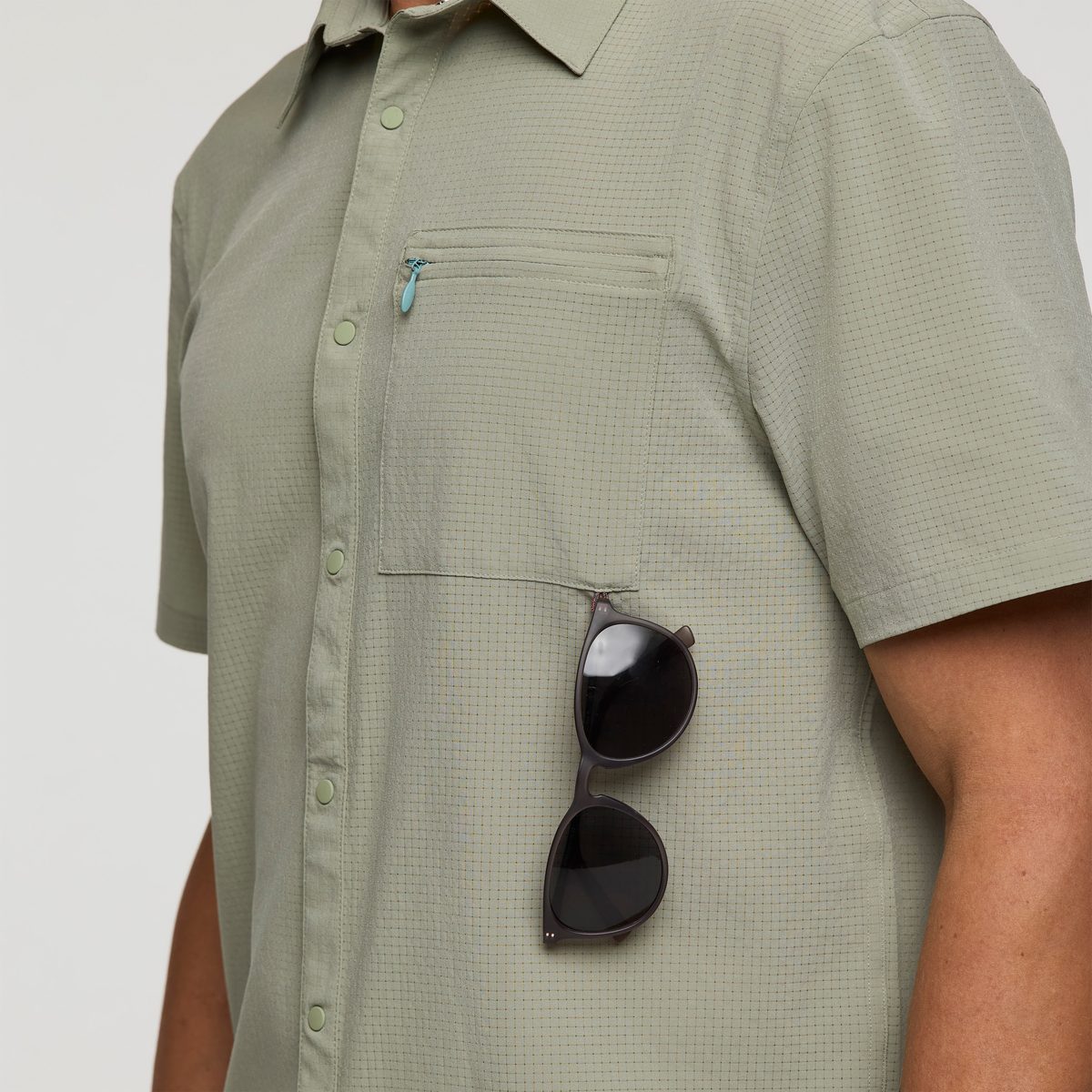 Pulso Tech Shirt - Men's, Brush, Model Jackson