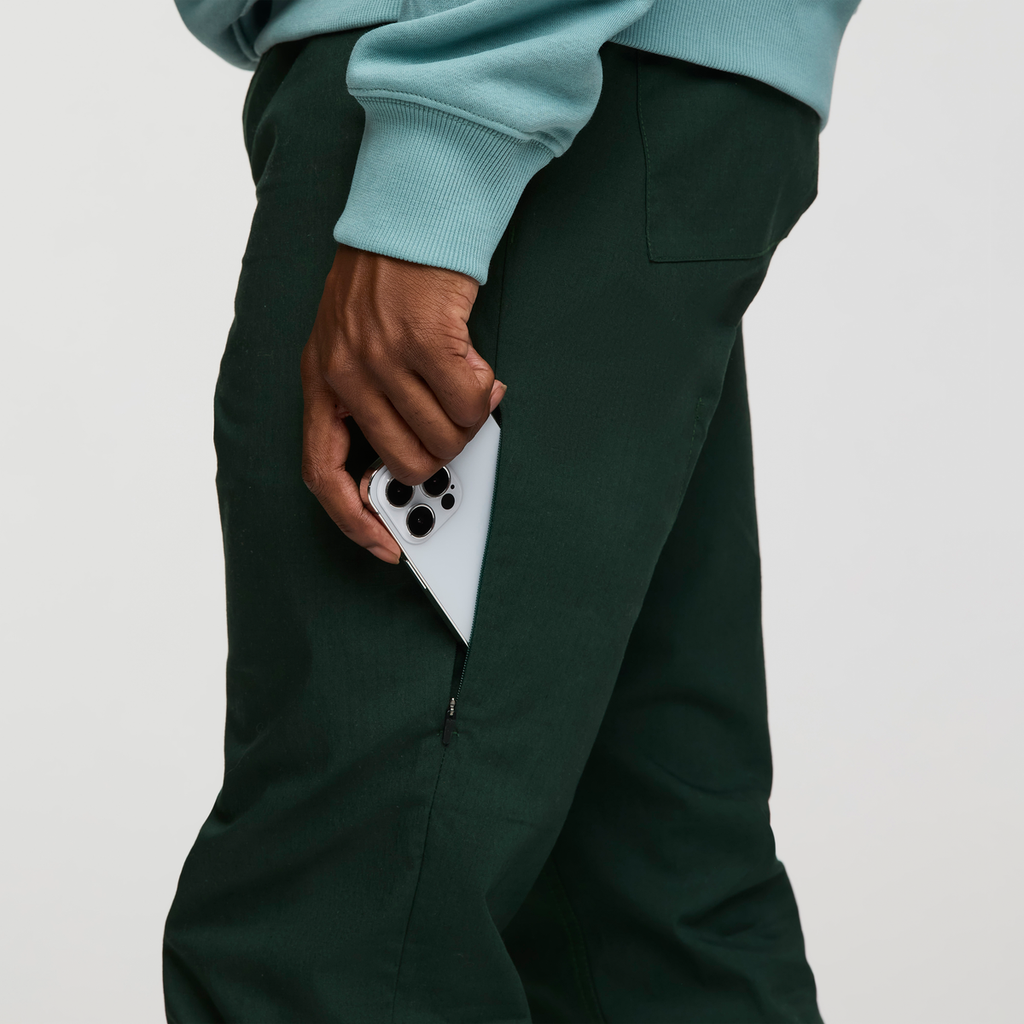 Salto Ripstop Pant - Men's, Cargo, Model Nicolas