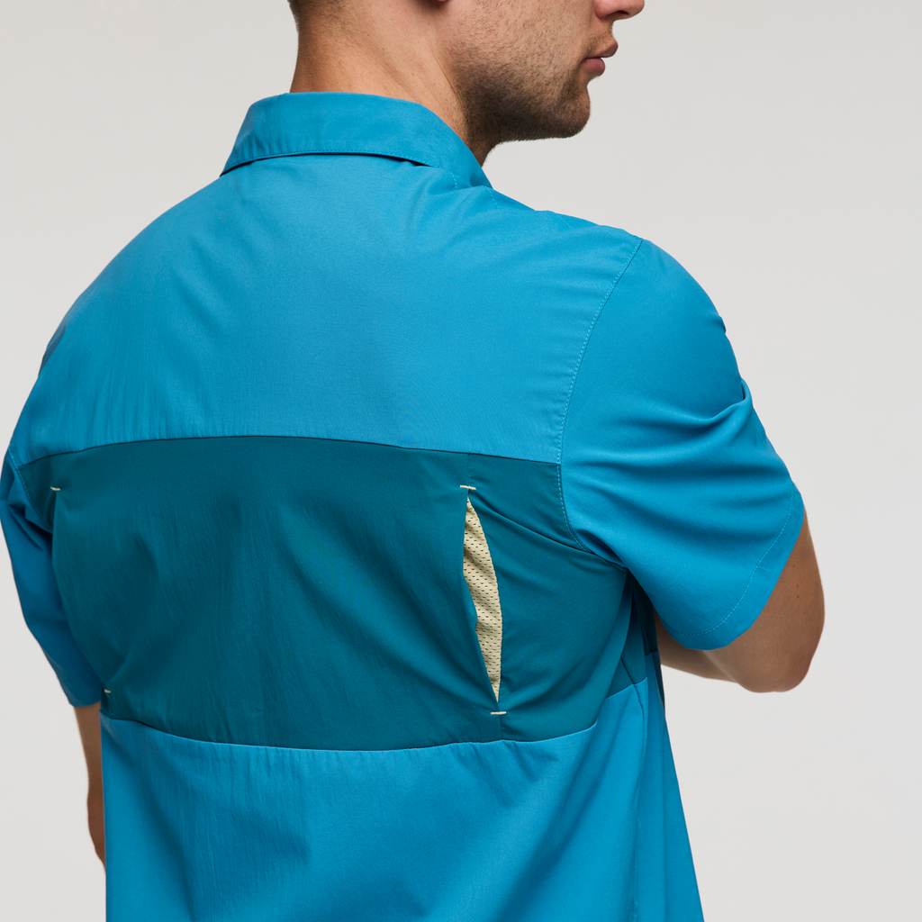 Sumaco Short-Sleeve Shirt, Lake/Waterfall, Model Maxwell