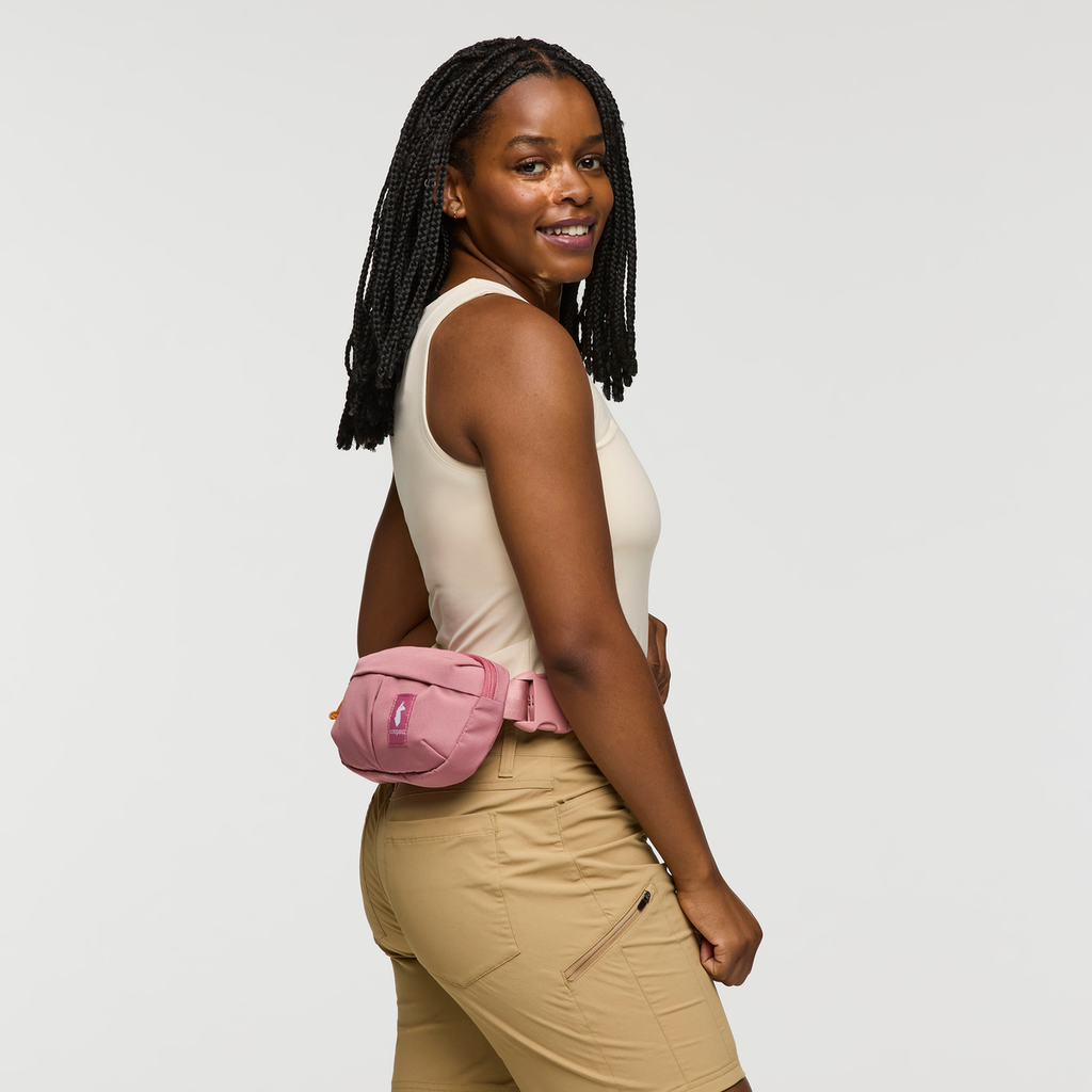 Todo 2L Hip Pack - Cada Día, Rose, Detail