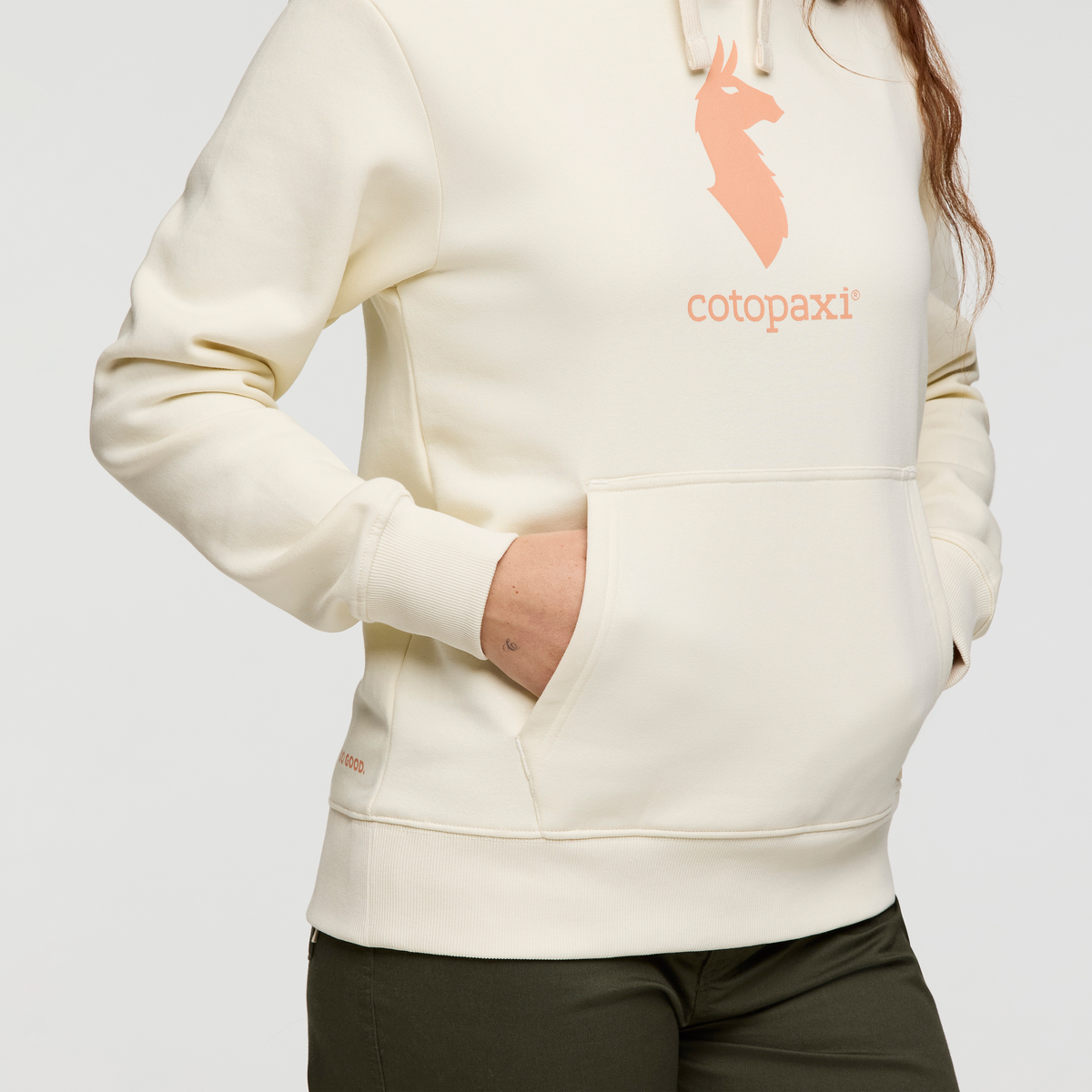 Cotopaxi Llama Pullover Hoodie - Women's, Bone, Model Caitlyn