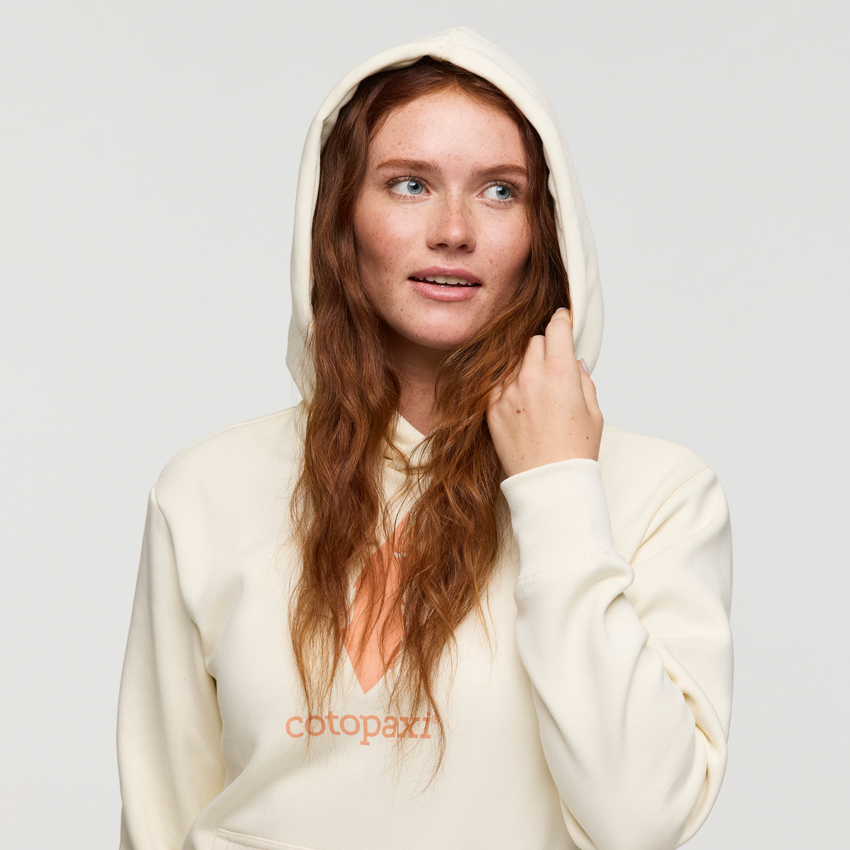 Cotopaxi Llama Pullover Hoodie - Women's, Bone, Model Caitlyn