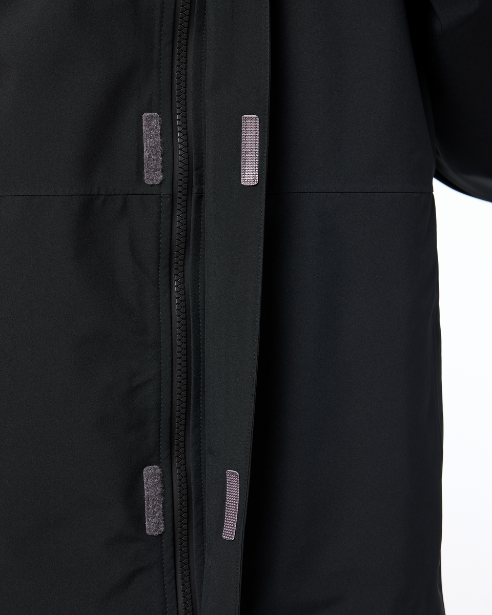 Cielo Rain Parka - Men's, Cotopaxi Black, Model Kirk