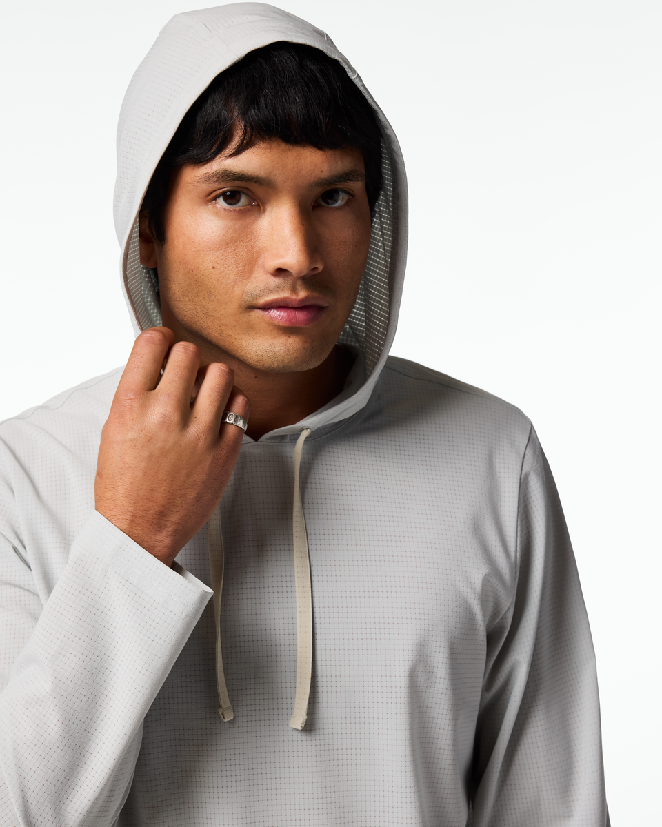 Pulso Tech Hoodie - Men's, Vapor, Model Christian