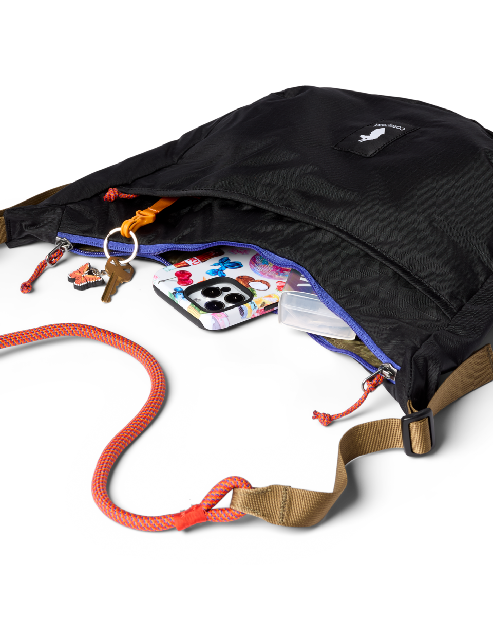 Trozo 8L Shoulder Bag - Cada Día, Black