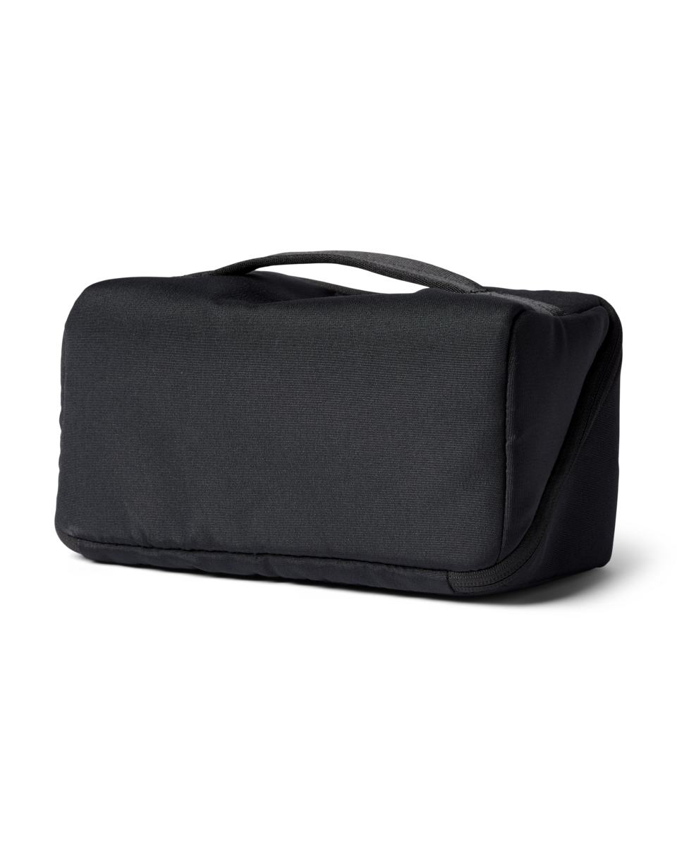 Viaje Toiletry Kit - Cada Día, Cotopaxi Black