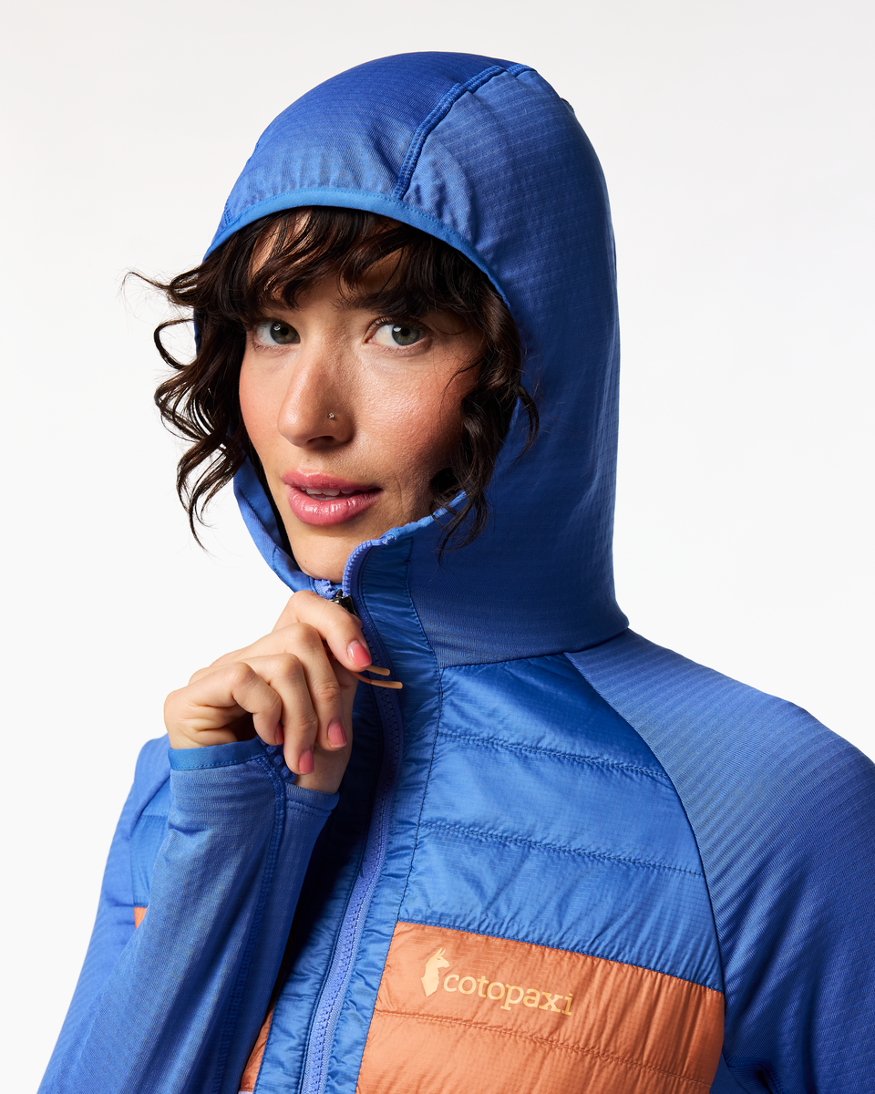 Capa Hybrid Insulated Hooded Jacket - Women's, Azure/Moonbeam, Model Lola