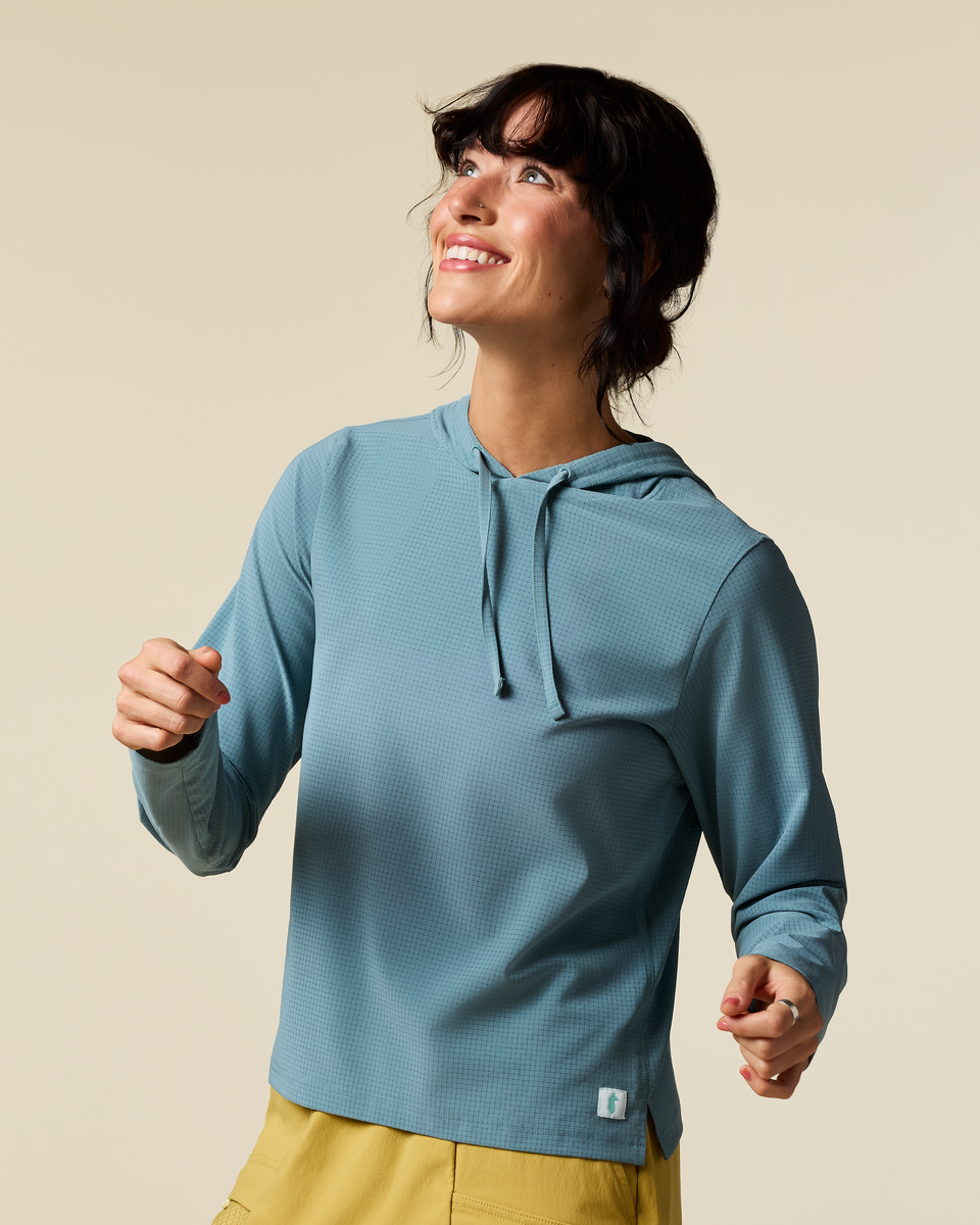 Pulso Tech Hoodie - Women's, Everglade, Model Lola