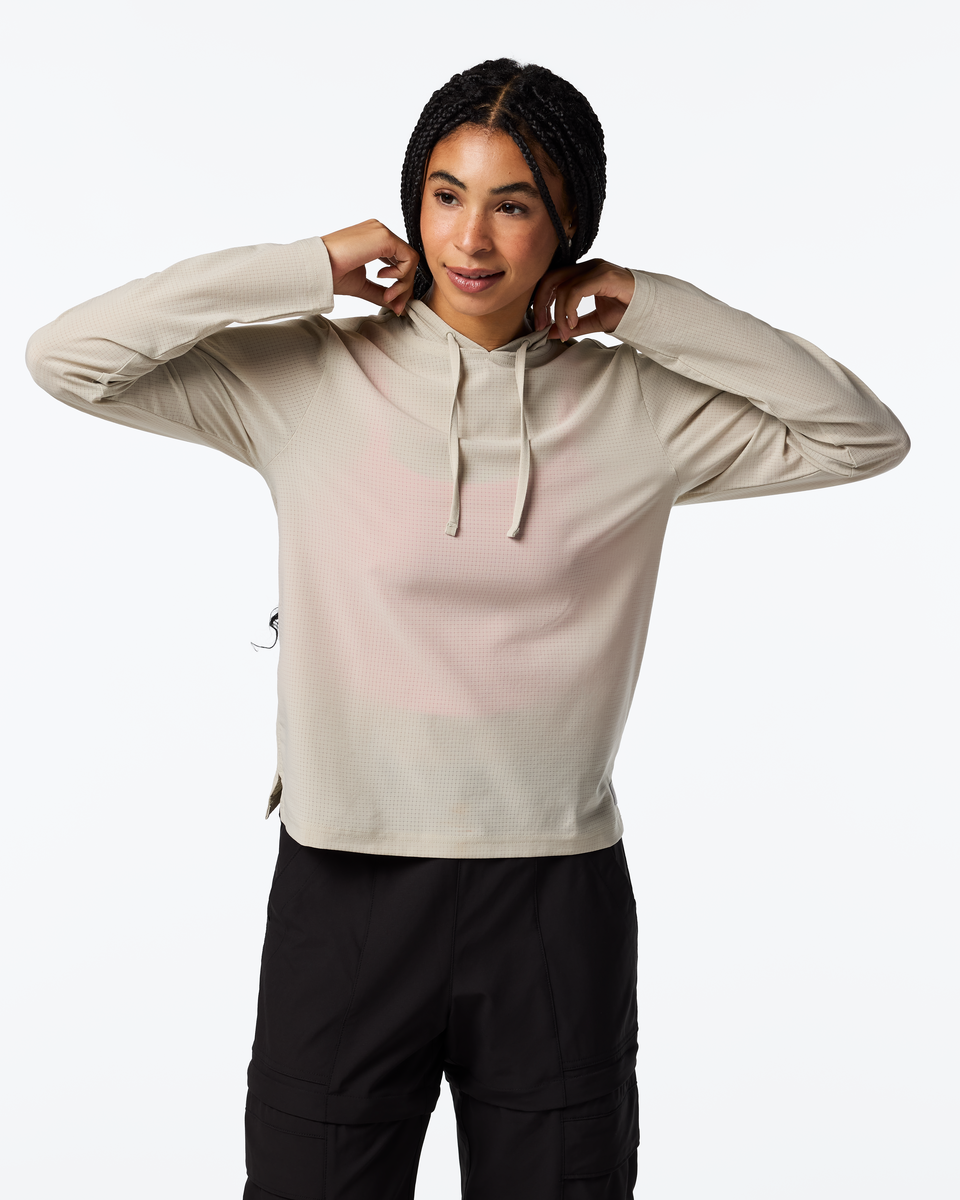 Pulso Tech Hoodie - Women's, Mineral, Model Kalu