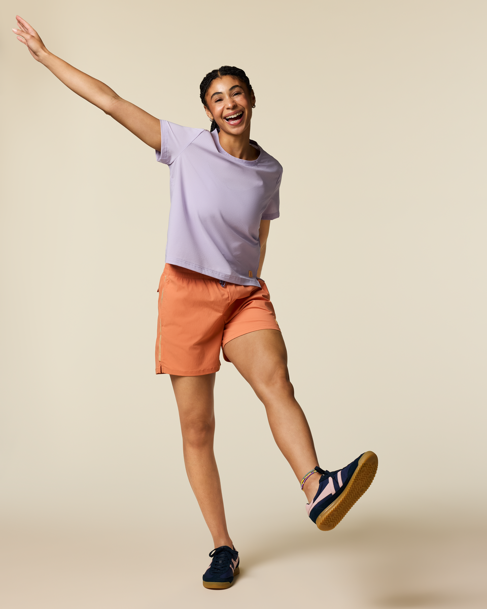 Pulso Tech T-Shirt - Women's, Moonbeam, Model Kalu