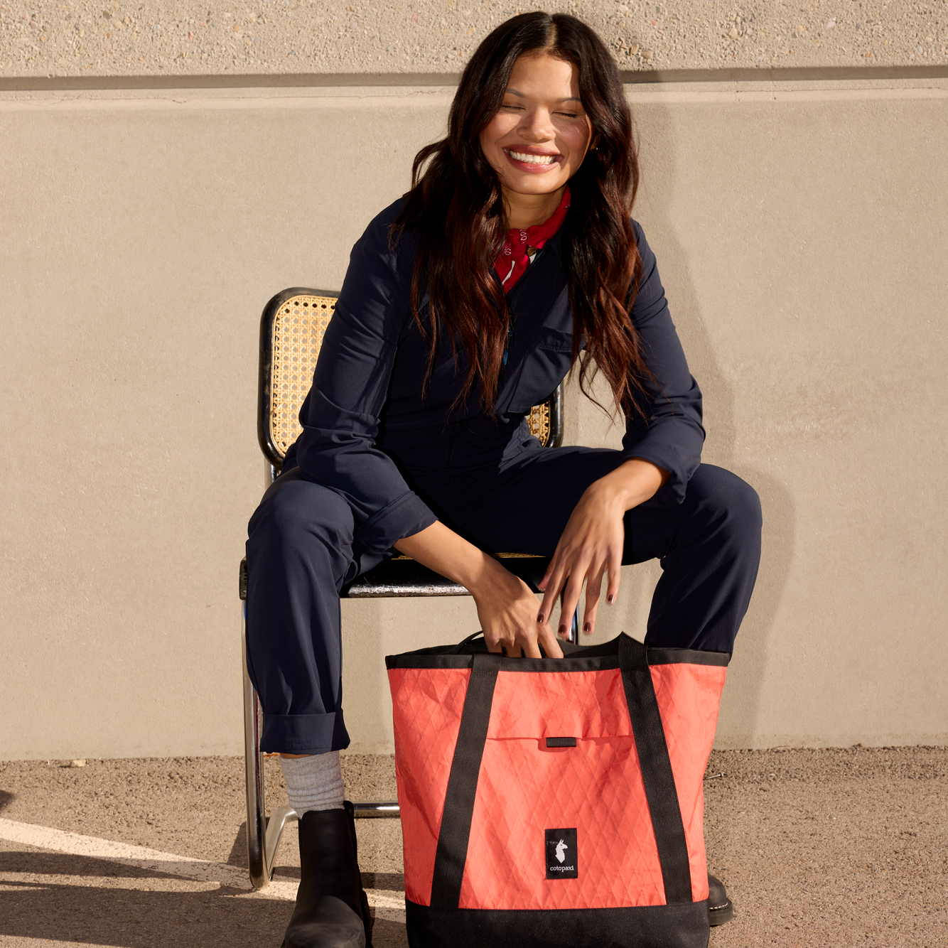 Contiguo 22L Tote, Light Red