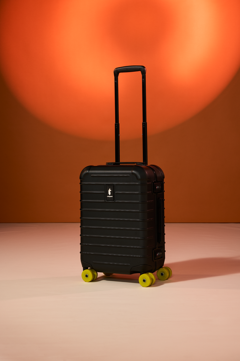Coraza Suitcase - Carry On, Cotopaxi Black