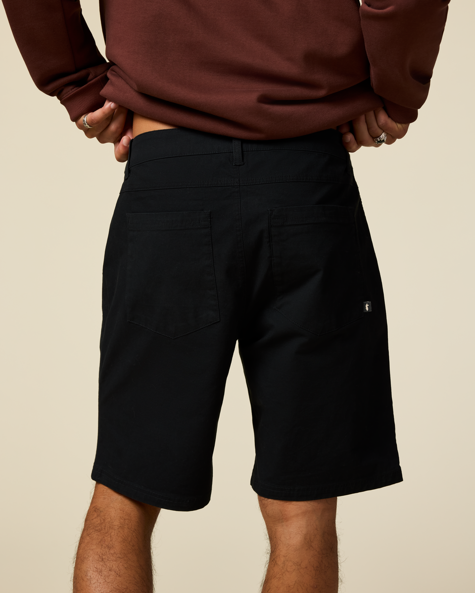 Ambato Short - Men's, Black, Model Christian
