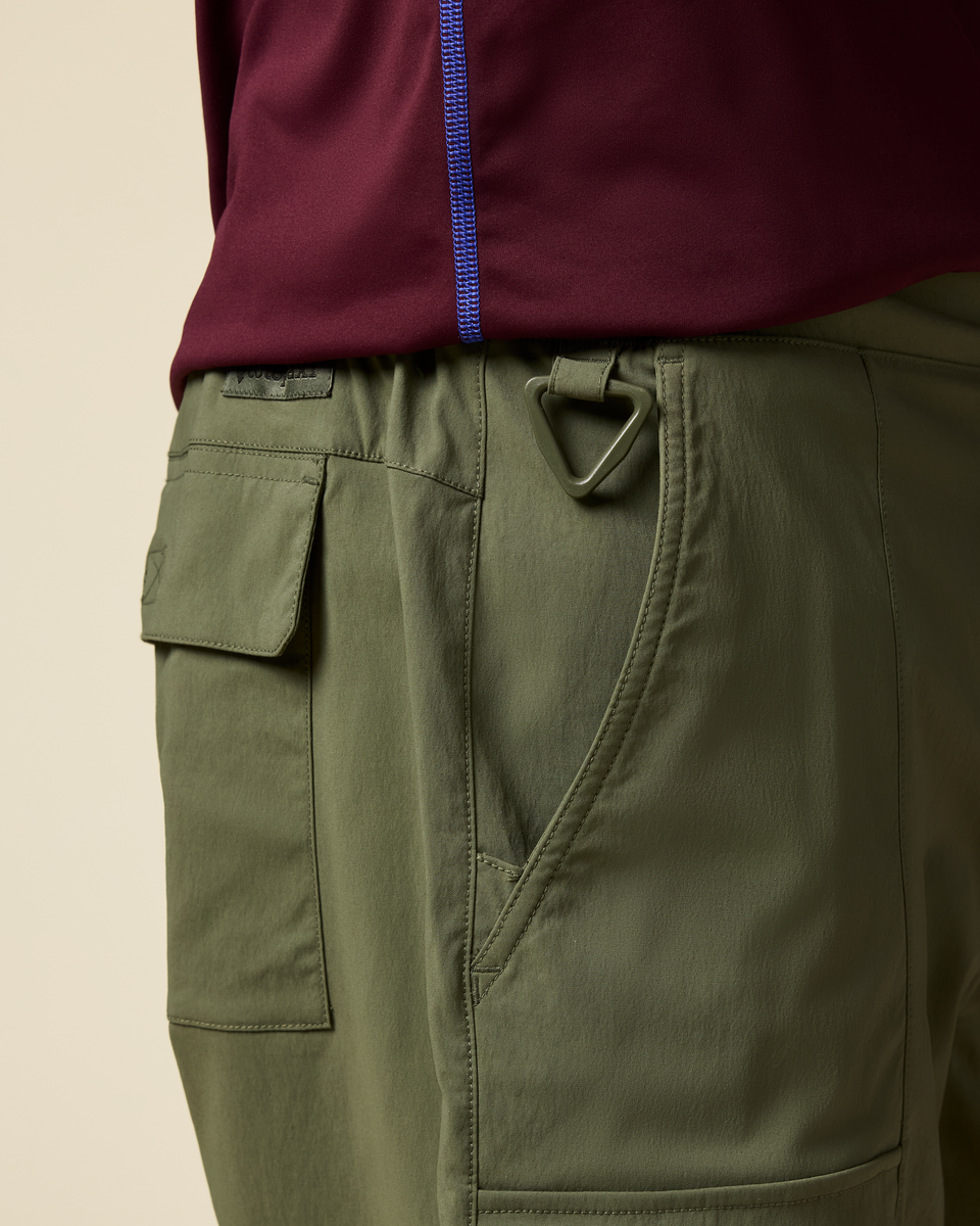 Coraje Tech Cargo Short - Men's, Fatigue, Model Christian