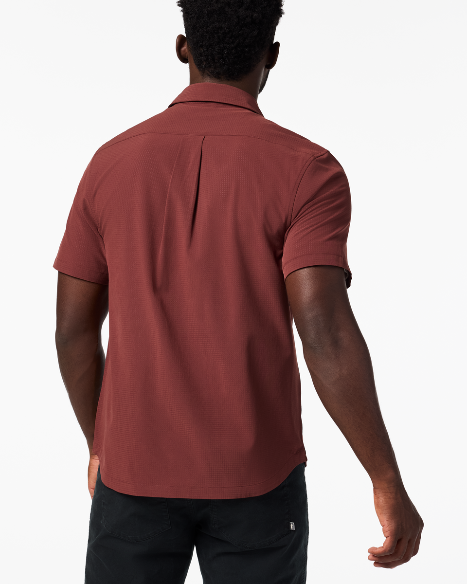 Pulso Tech Shirt - Men's, Sepia, Model Kirk
