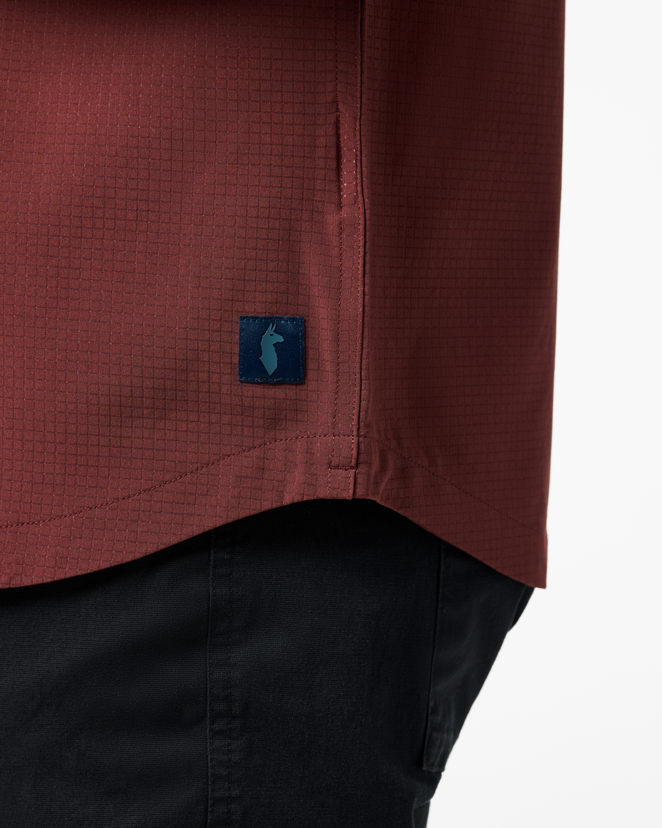 Pulso Tech Shirt - Men's, Sepia, Model Kirk