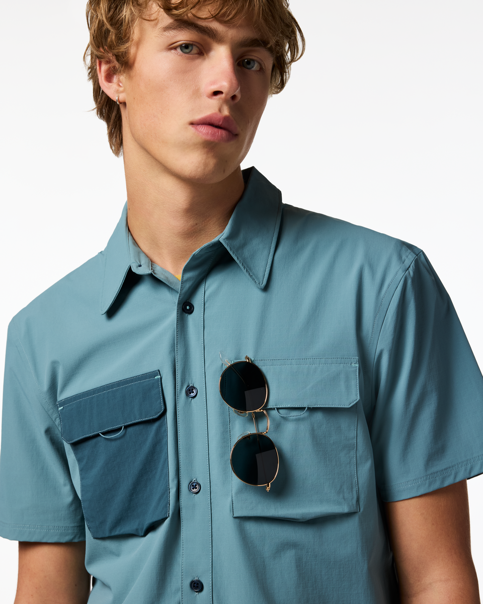 Solta Short-Sleeve Sun Shirt - Men's, Everglade, Model Maximus